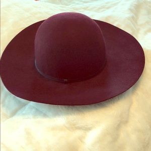 Maroon wool hat